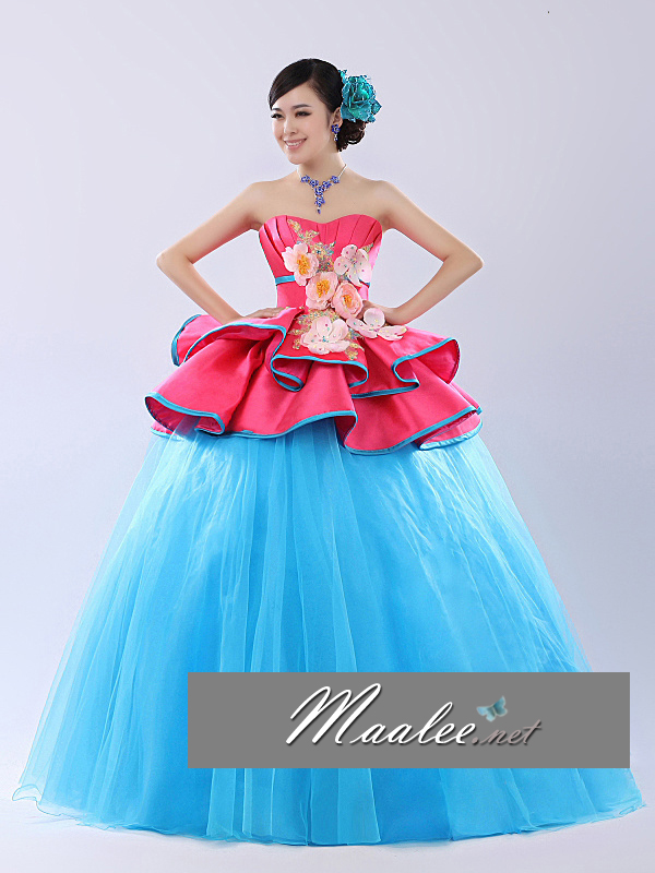 พร้อมเช่า ชุดแฟนซี ชุดราตรียาว เกาะอก สีฟ้า แต่งระบายสีบานเย็นสวย สองชั้น