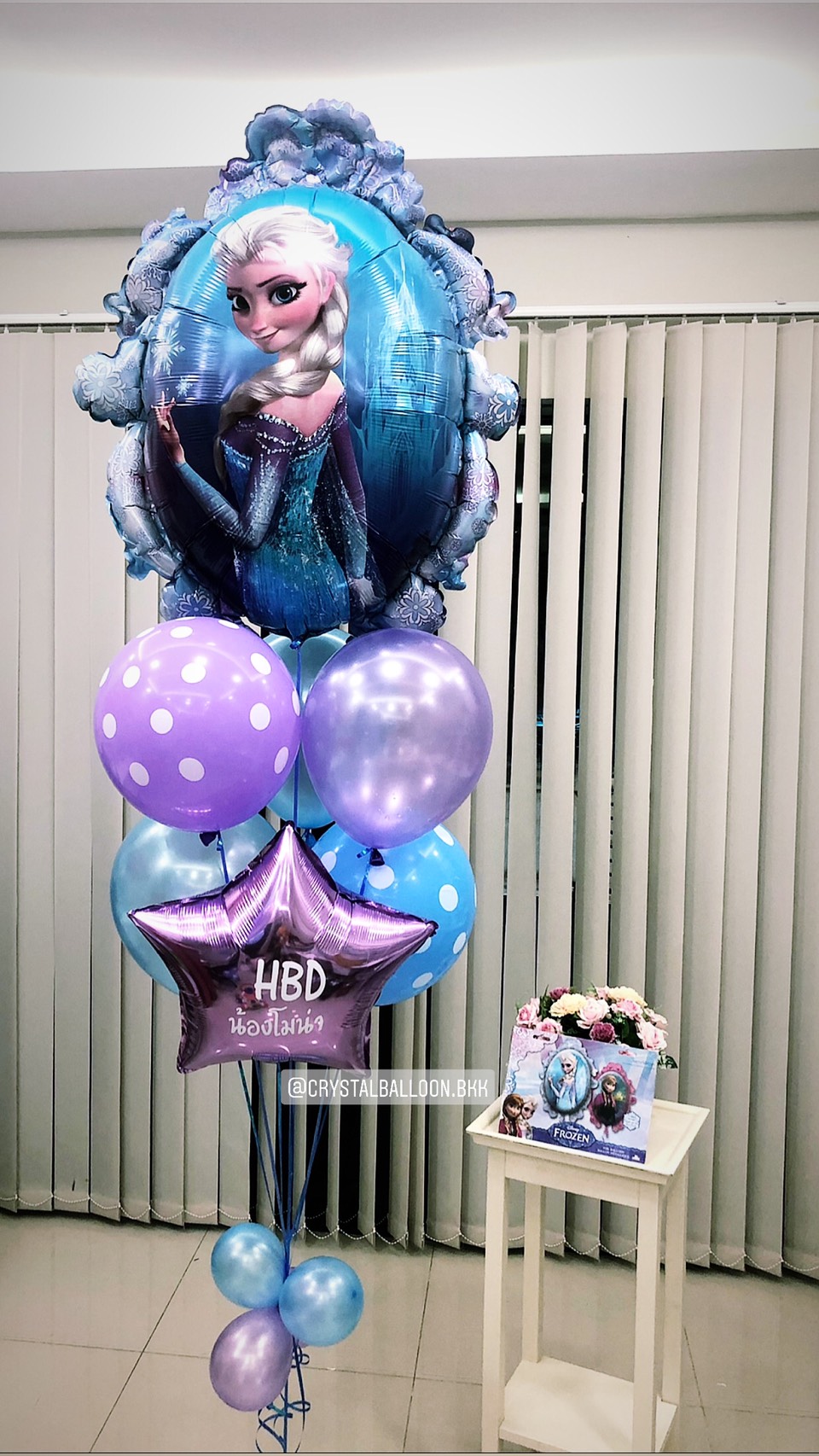ลูกโป่ง วันเกิดเด็ก Theme Frozen Anagram ช่อ 7 ลูก 1 ช่อ พร้อม ลูกโป่งลายจุด 2 ลูก พร้อม ฟอยล์ดาว ขนาด 24" 1 ชิ้น พร้อมตกเเต่ง สามารถเปลี่ยนสีลูกโป่ง/เปลี่ยนข้อความ/เปลี่ยนฟอยล์ตกแต่งได้