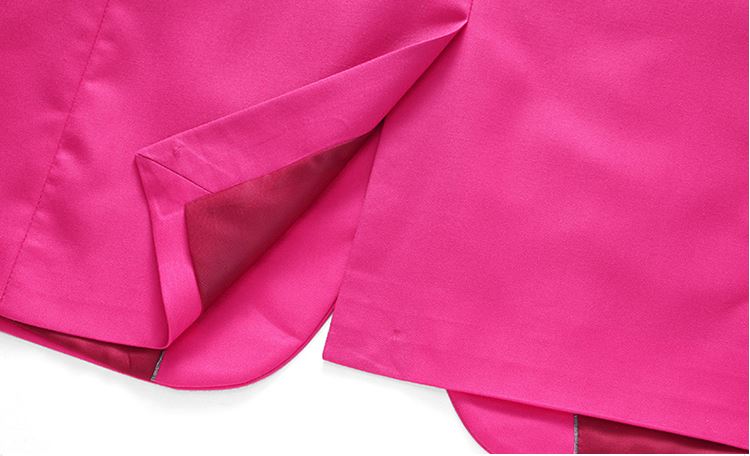 พร้อมเช่า ชุดสูทชาย สีชมพูบานเย็น ทรงเข้ารูป Slim-cut (พร้อมเสื้อกั๊ก) สำเนา