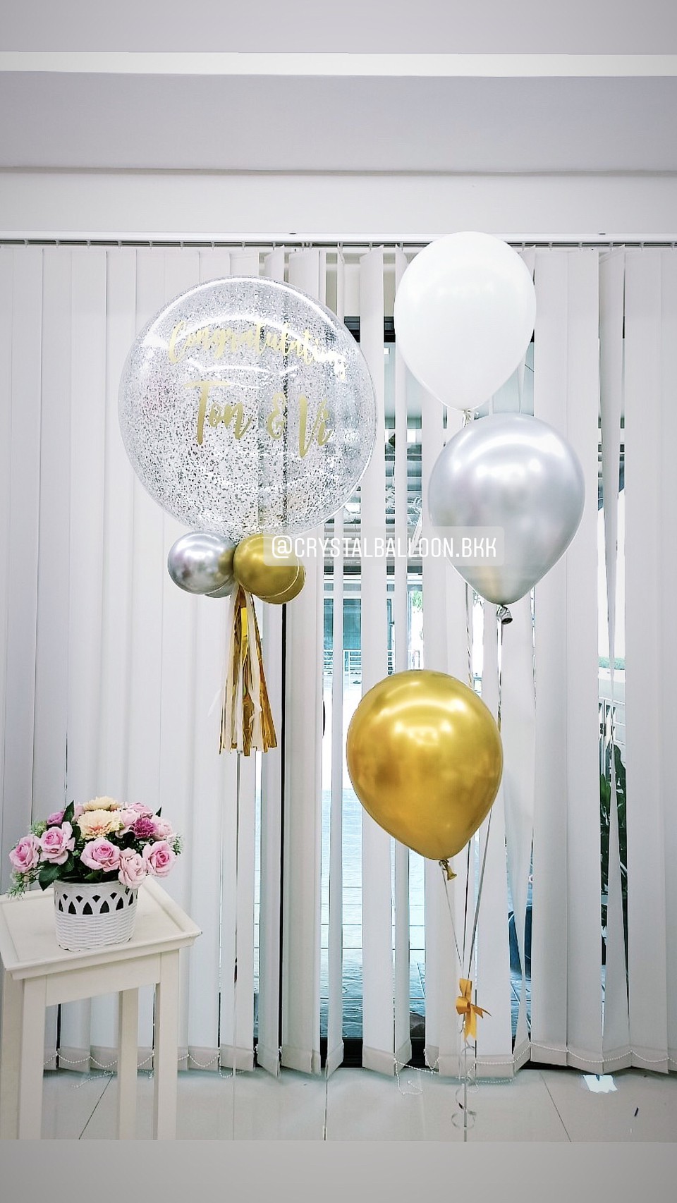 ลูกโป่ง แสดงความยินดี Bubble ขนาด 24" พร้อม ช่อลูกโป่ง ช่อ 3 ลูก 1 ช่อ พร้อมตกเเต่ง สามารถเปลี่ยนสีลูกโป่ง/เปลี่ยนข้อความ/เปลี่ยนขนาดได้