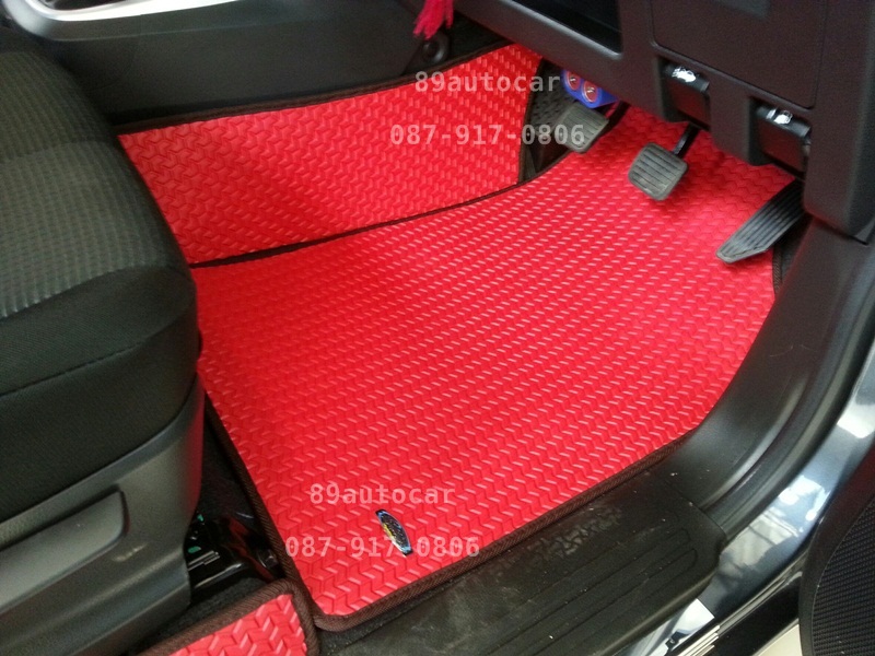 ขายยางปูพื้นรถเข้ารูป Isuzu D-Max 2012-2017 4 ประตู ลายธนูสีแดงขอบดำ