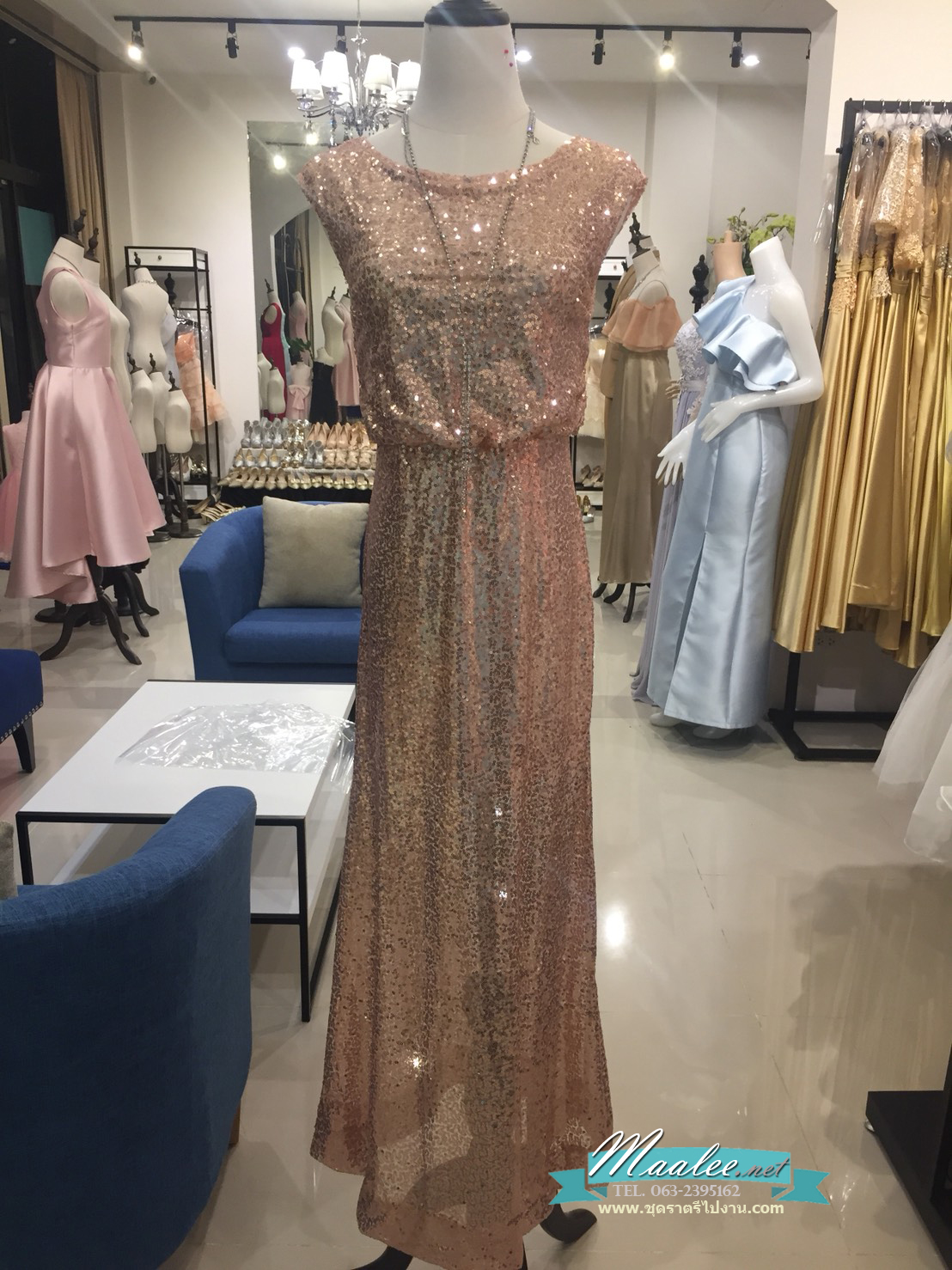 พร้อมเช่า ชุดราตรีแนวGatsby ปักเลื่อม แขนกุดเข้ารูป ออกงานกลางคืน ด้านหลังเป็นซีทรูแนวเซ็กซี่ สีเงิน (ซิปหลัง)