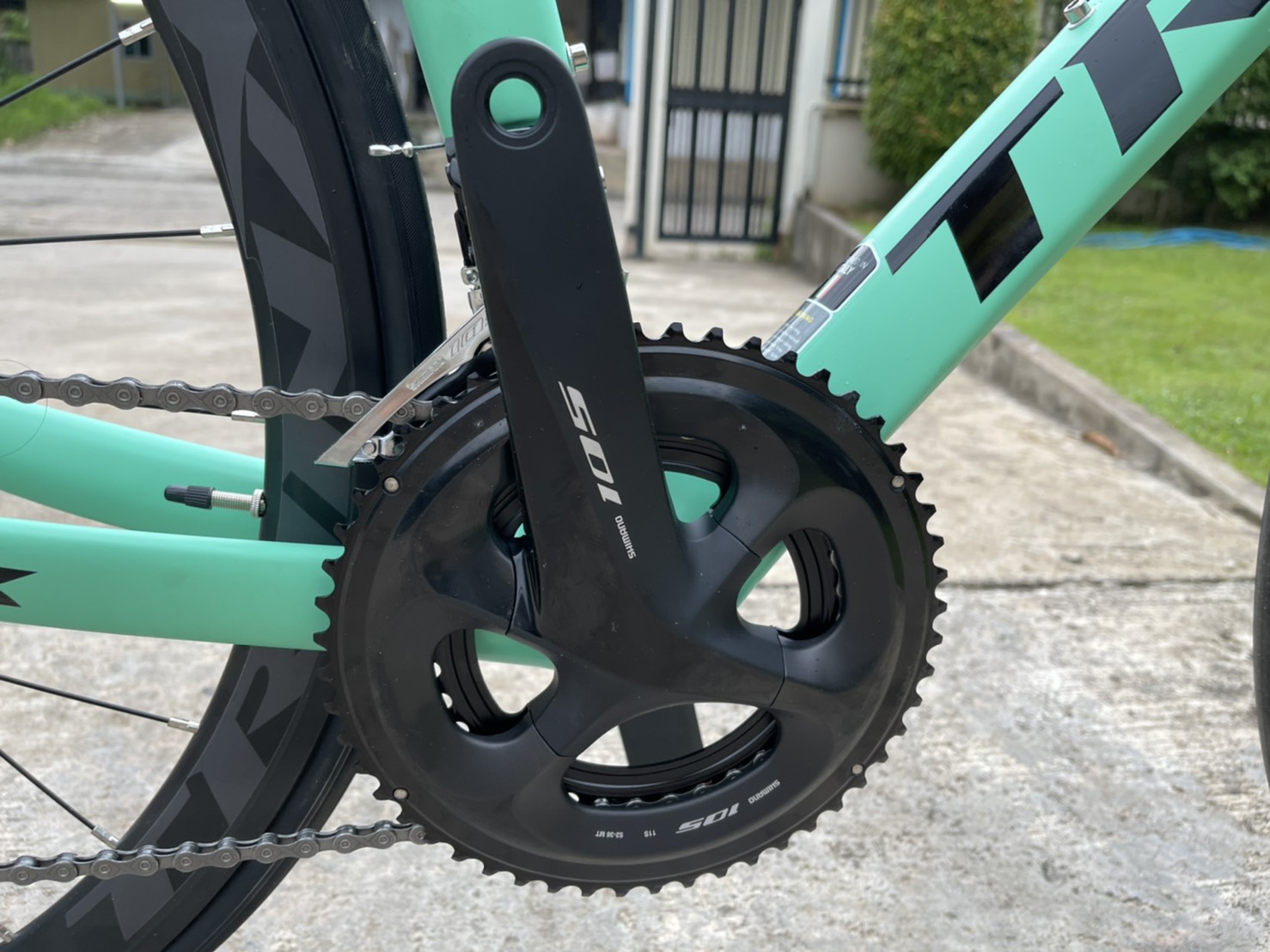 จักรยานเสือหมอบ TRINX RAPID 2.1 DISC Road bike Carbon, 2*11 speed 105 SHIMANO ล้อ 700C, 2020 (ดิสสาย)