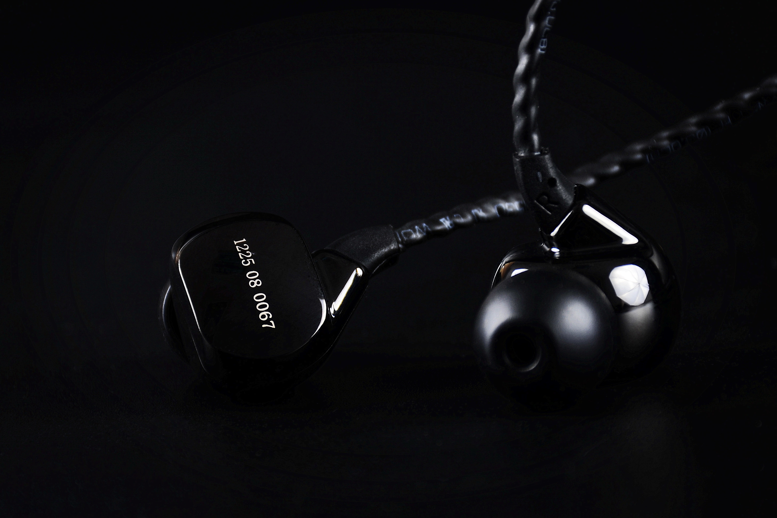 ขายหูฟัง TFZ Balance 2 หูฟัง IEM รุ่นล่าสุด บอดี้ metailic สายฉนวนถักแบบใหม่ ประกัน1ปี