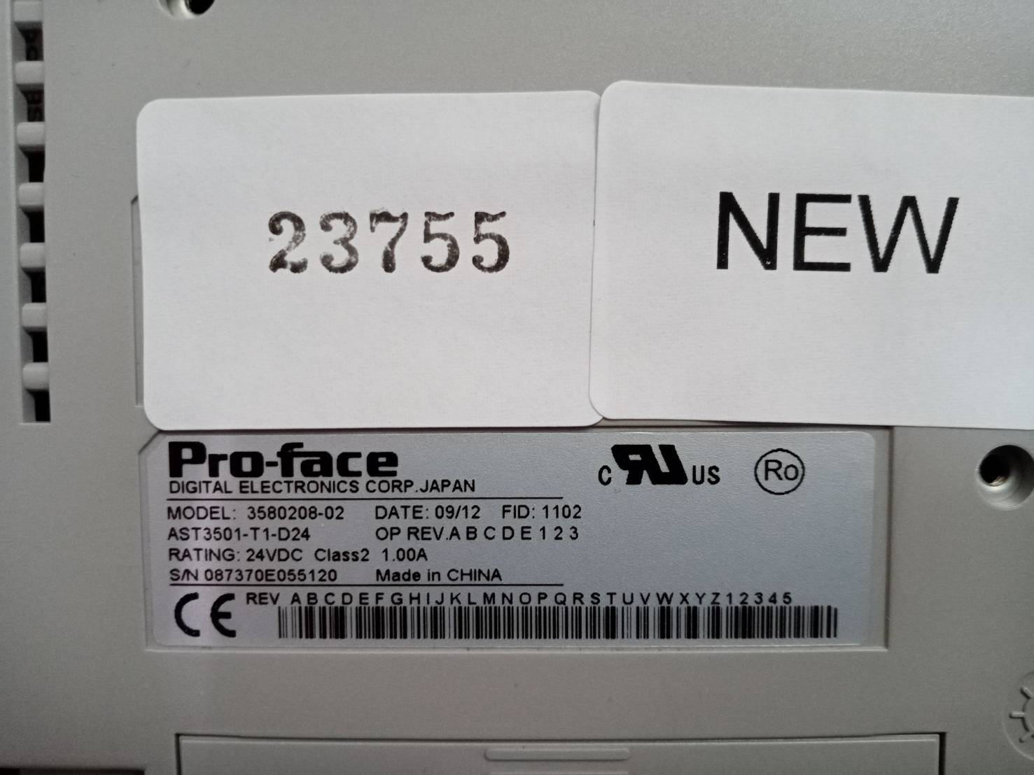 LCD TOUCH SCREEN “ PROFACE ” รุ่น AST3501-T1-D24