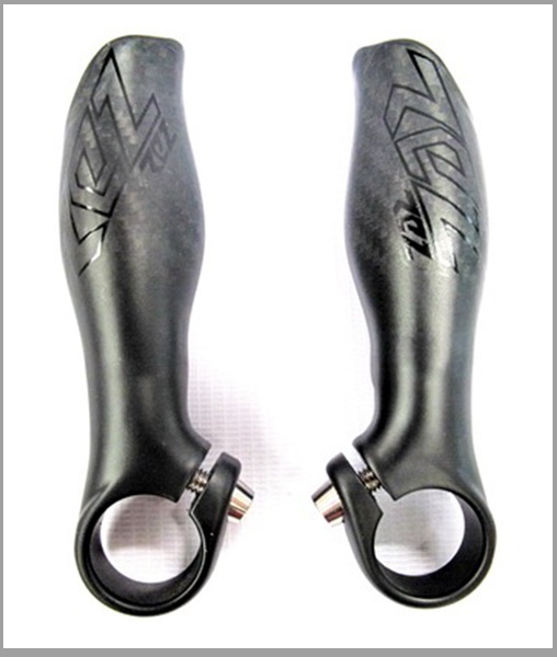 บาร์เอน REZ CARBON Bar end พร้อมน๊อตไทเทเนี่ยม