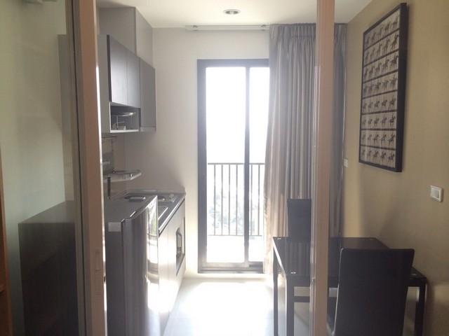 ให้เช่าคอนโด เดอะ เบส พระราม 9-รามคำแหง ชั้น 19 ห้อง 30.5 ตรม.เฟอร์ครบ มีเครื่องซักผ้า พร้อมอยู่