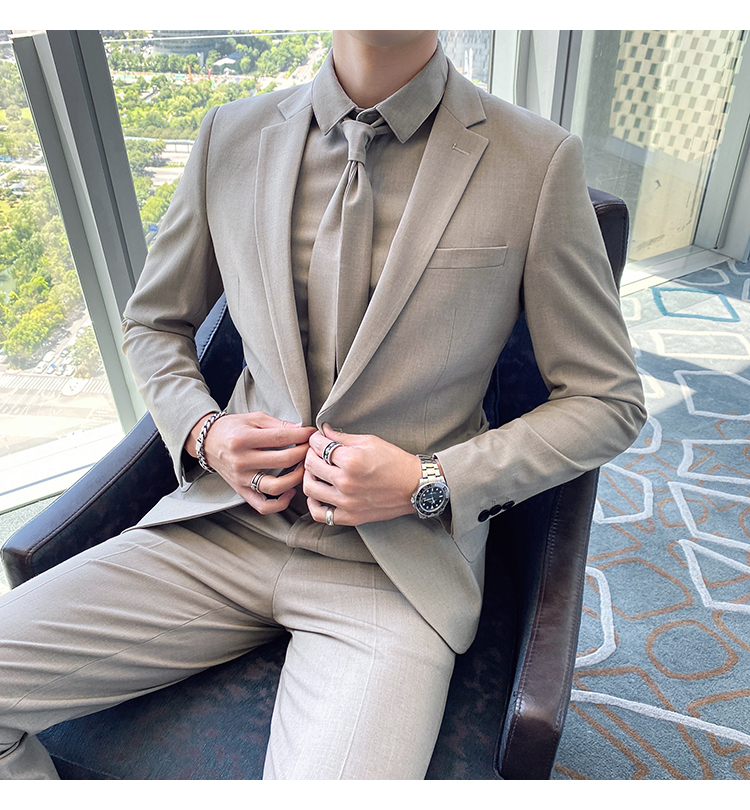Pre-order เสื้อสูทชาย สีกากี รุ่นสลิม
