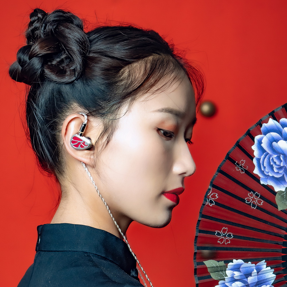 ขาย THHiFi Facered หูฟัง 3 ไดรเวอร์ 2BA+1DD ประกันศูนย์ไทย