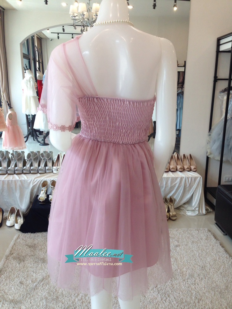 พร้อมส่ง ชุดราตรีสั้น เพื่อนเจ้าสาว กระโปรงตาข่าย สี Nude แบบ B ไหล่เฉียง อกแต่งลูกไม้ พร้อมโบว์คาดเอว (จับสม๊อกด้านหลัง)