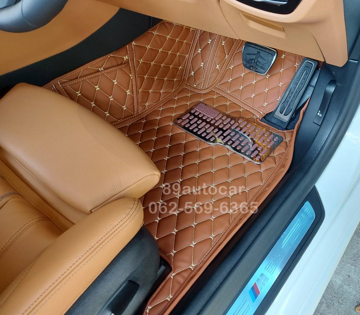 BMW 520d G30 ปูพรม6D สีน้ำตาลเข้ม + ท้ายเก็บของ เต็มคัน