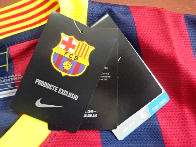 เสื้อฟุตบอล ทีมสโมสรบาร์เซโลน่า ชุดเหย้า 2013/14 ใหม่ M-Size / BARCELONA Football Shirt Home Kit 2013/14 Jersey NEW M-Size
