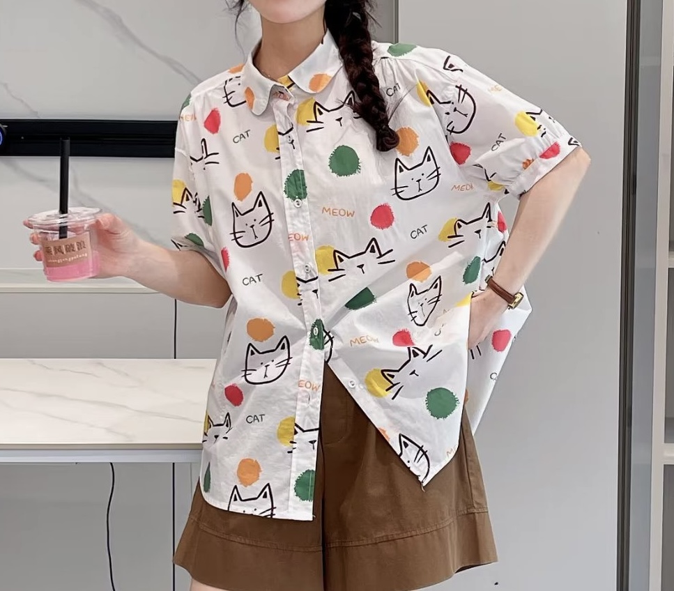 เสื้อผ้าฝ้ายพิมพ์ลายแมวแต่งกระเป๋าฃ้าง