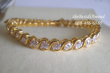 CL008-B+++สร้อยข้อมือเพชรรอบวงแบบกรอบตัวS+++เรียบ หรูหรา โชว์เพชรสุดๆๆ ดูดีมีระดับมาก อยู่ได้นานไม่ล้าสมัย งานเรียบร้อยมากๆๆๆ