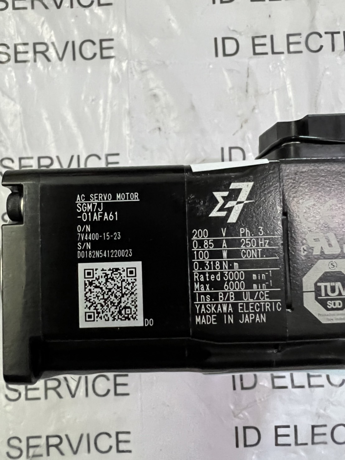 SGM7J-01AFA61 SERVO MOTOR " YASKAWA "