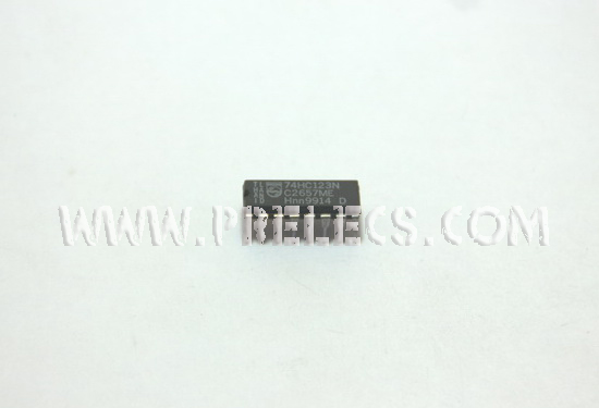 74HC123