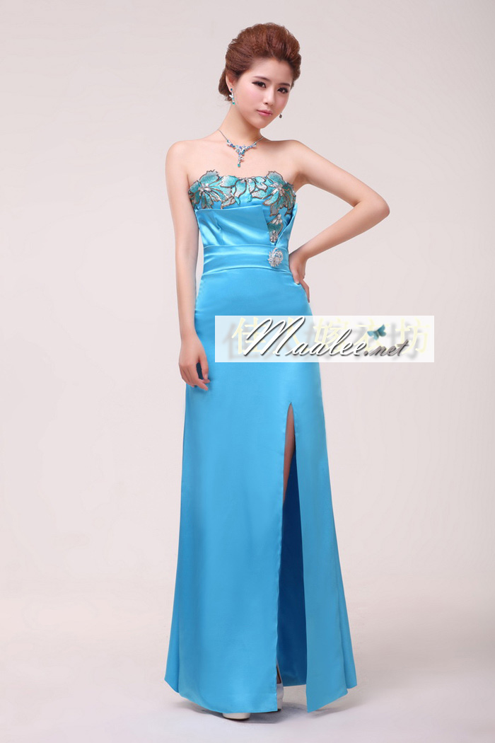 พร้อมเช่า ชุดราตรียาว สีชมพู Hot Pink เกาะอกลูกไม้ปัก ทรงหางปลา ผ้าซาติน