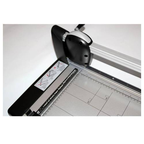 เครื่องตัดกระดาษ A4 รุ่น 13060