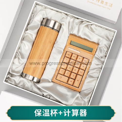 Gift Set กระบอกน้ำไม้ ปากกาไม้ เครื่องคิดเลขไม้