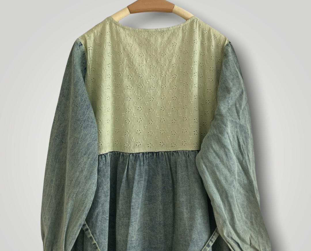 เสื้อยีนส์แต่งระบายผ้าลูกไม้