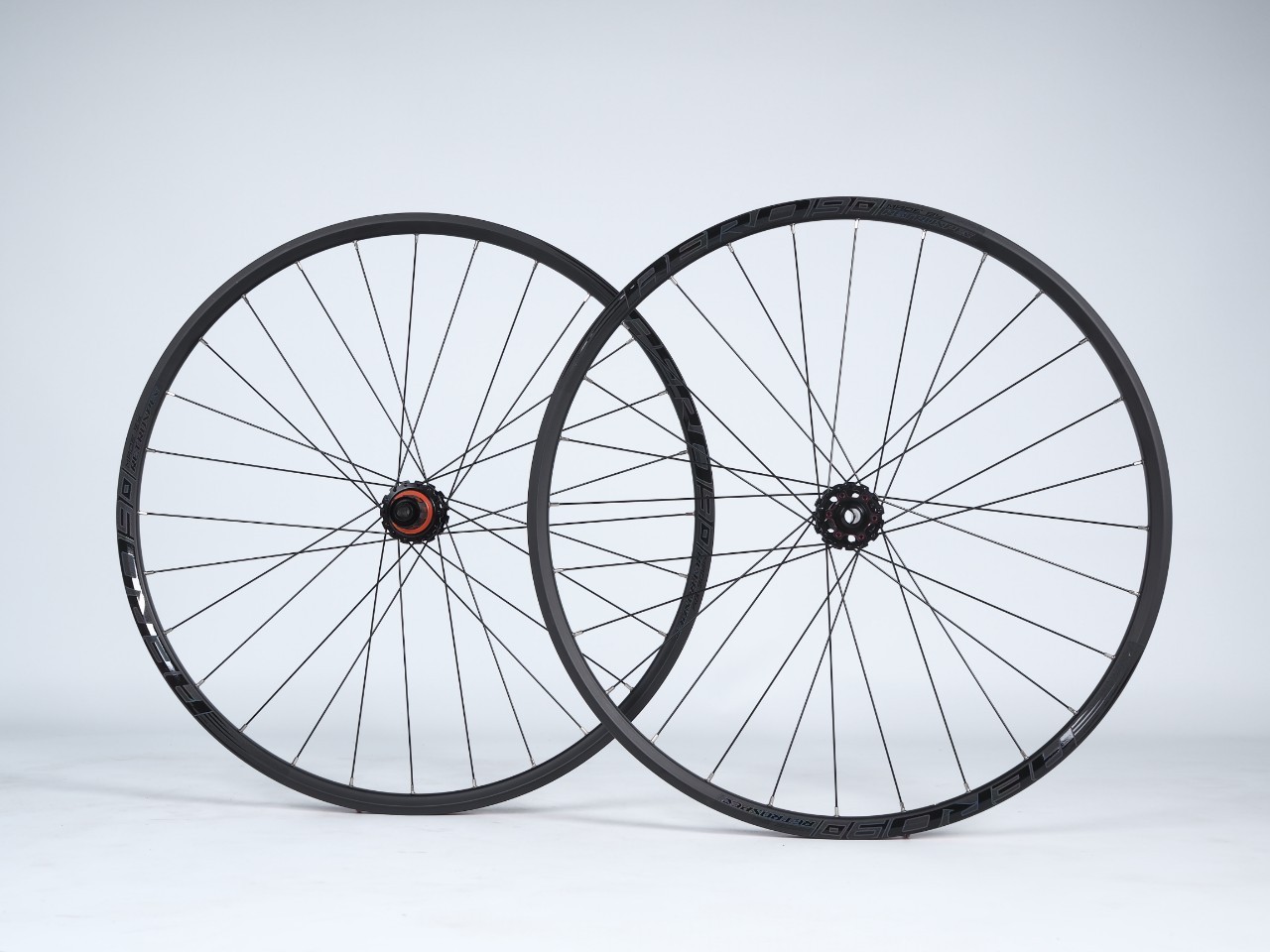 ชุดล้อเสือภูเขา Retrospec 27.5 ดิสเบรค ดุมคาร์บอน 8-12 spd, S762