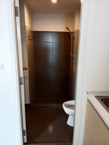 ให้เช่าเดอะ พอยต์ คอนโด รังสิต คลอง 6 ตึก B 26 ตร.ม.ห้องใหม่ เฟอร์ครบ