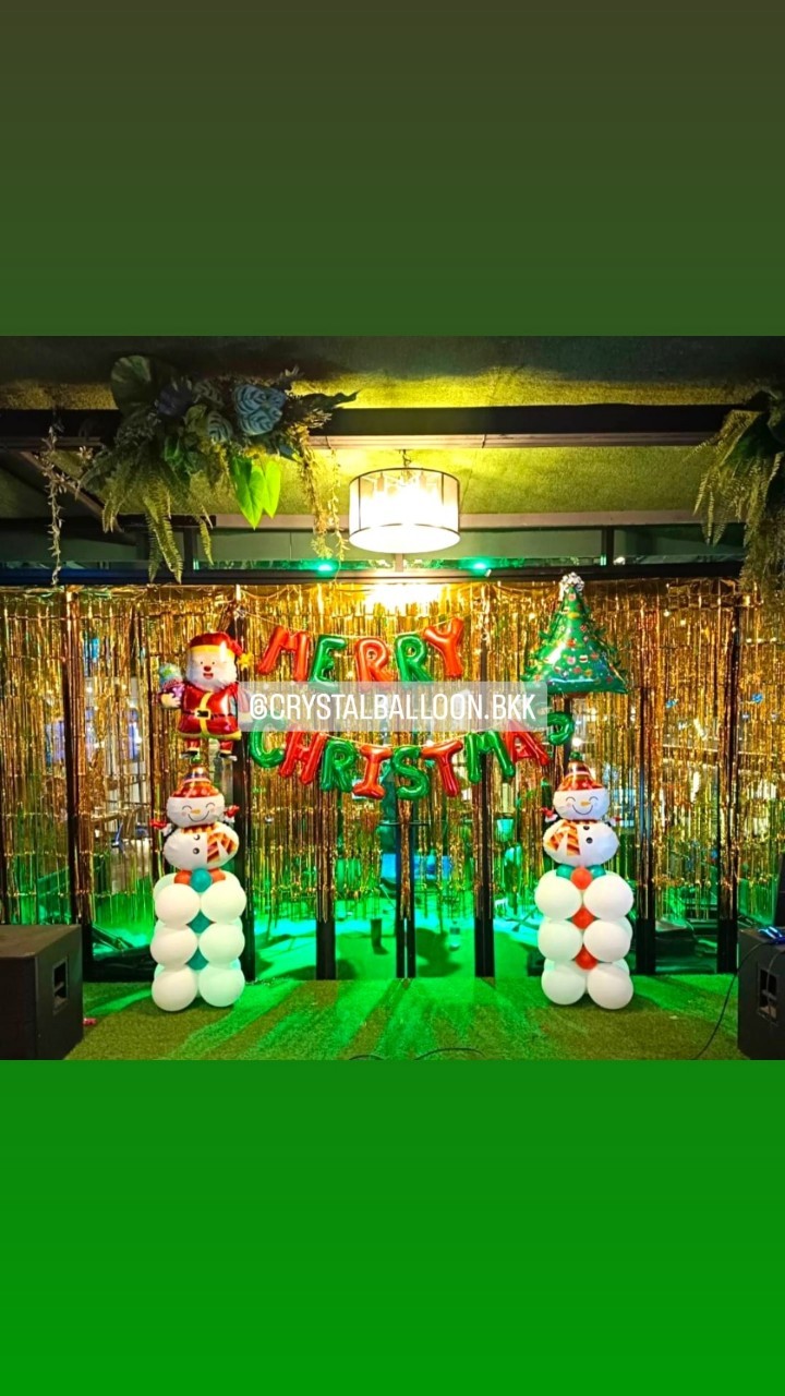 ลูกโป่ง Christmas ฟอยล์ตุ๊กตาหิมะ ตั้งฐาน 2 ชิ้น พร้อม ฟอยล์ตัวอักษร Merry Christmas ขนาด 16" 1 ชิ้น,ฟอยล์แซนต้าใหญ่ 1 ชิ้น,ฟอยล์ต้น Christmas 1 ชิ้น,ม่านฟอยล์ 5 ชิ้น พร้อมตกแต่ง สามารถเปลี่ยนสีลูกโป่ง/เปลี่ยนสี-ฟอยล์ตัวอักษร/เปลี่ยนสี-ฟอยล์ตกแต่งได้