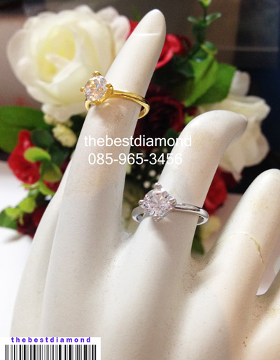 BR974++แหวนเพชรเม็ดเดี่ยวขนาด 80 ตัง ขนาด รูปแบบยอดนิยมวางเพชรเฉียงๆ ดูทันสมัย เหมือนของจริงม๊าก เพชรวิบๆปิ๊งๆใส่แทนแหวนแต่งงานสบายๆ ไม่มีล้าสมัย