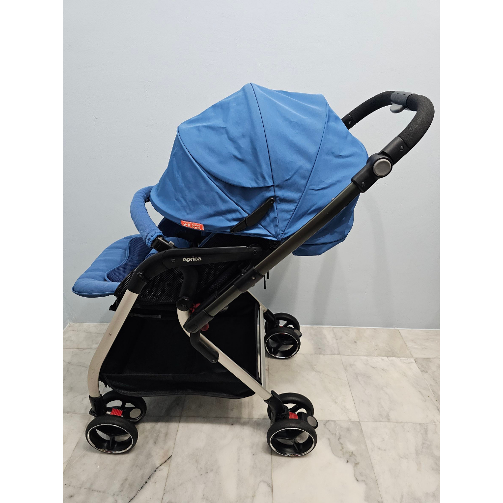Aprica Optia สีฟ้า สภาพสวย