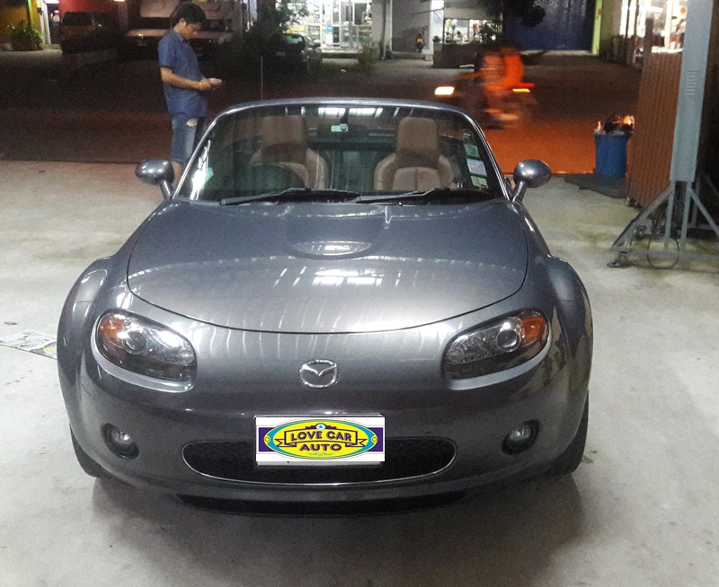 ขายพรมดักฝุ่นปูพื้นในรถยนต์ Mazda MX-5 ไวนิลสีแดงขอบแดง