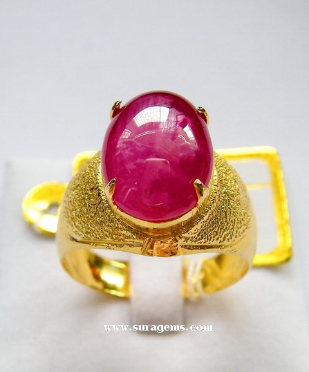 ทับทิมพม่า Ruby Burma Star 6 ขา เนื้อแก้ว สีแดงสด เลือดนกพิราบ มีติดลายในเนื้อกินบ่เสี้ยง ขนาด 14.11x10.49x4.88 mm. นน.7.64 ct.