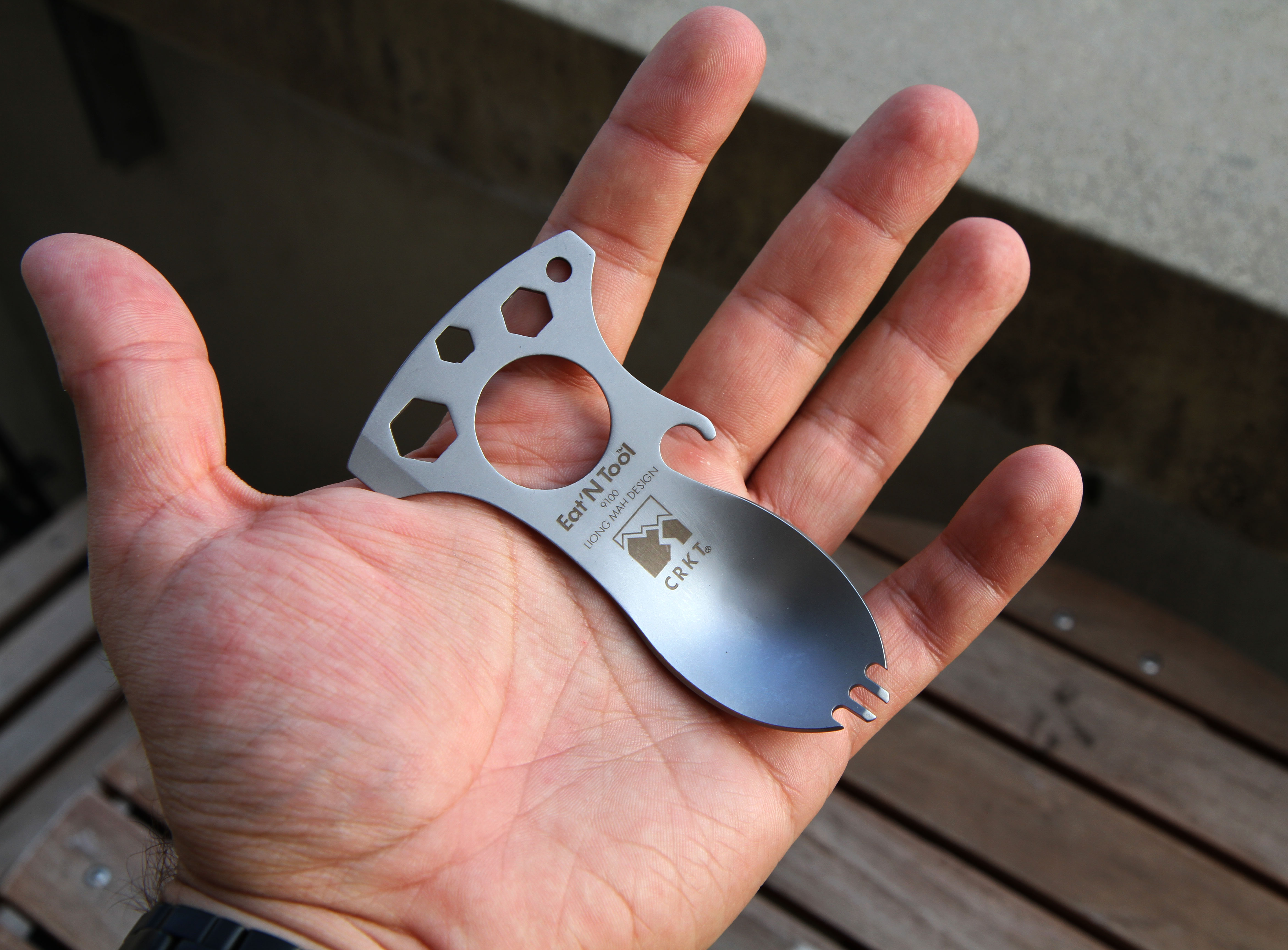 ช้อนอเนกประสงค์ CRKT eat 'n tool สำหรับการพกพาสำหรับการเดินป่า แคมป์ปิ้ง Outdoor (OEM)