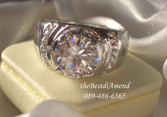 BR808RD+++แหวนชายเพชร 3.5กะรัต++เริ่ด หรู อลังการ มากเหมาะกับเสี่ยๆค่ะ เพชรสวยเหมือนจริง เล่นไฟระยิบระยับเลยค่ะ ใส่แล้วดูดีมากๆสาวๆนิ้วอวบๆก็ใส่สวยค่ะ