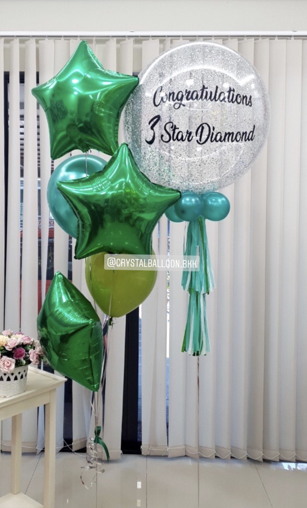 ลูกโป่ง แสดงความยินดี Bubble ขนาด 24" Theme สีเขียว พร้อม ฟอยล์ดาว ขนาด 24" 3 ชิ้น,ลูกโป่ง 2 ลูก พร้อมตกเเต่ง สามารถเปลี่ยนสีลูกโป่ง/เปลี่ยนสี-ฟอยล์ตกแต่ง/เปลี่ยนข้อความได้