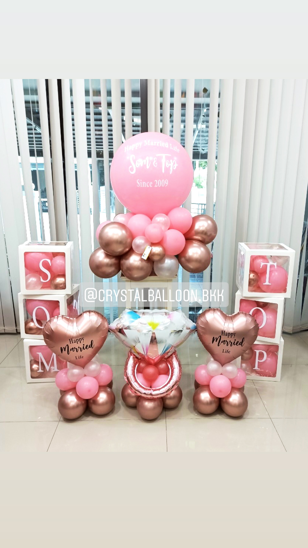 Organic Anniversary ตั้งฐาน Theme สีชมพู-โรสโกล พร้อมตกแต่ง กล่องติดตัวอักษร 6 ตัวอักษร,ฟอยล์หัวใจ 18" ตั้งฐาน 2 ชิ้น,ฟอยล์แหวนตั้งฐาน 1 ชิ้น สามารถเปลี่ยนสีลูกโป่ง/เปลี่ยนข้อความ/เปลี่ยนฟอยล์ตกแต่งได้