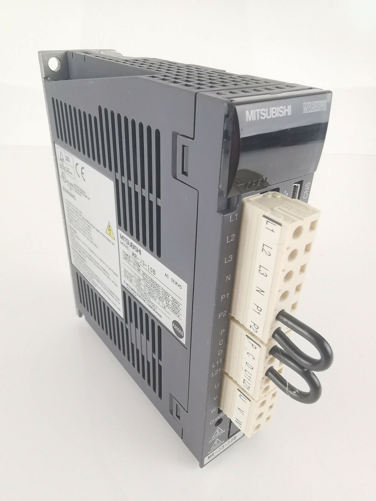 SERVO DRIVE " MITSUBISHI " รุ่น MR-J3-10B
