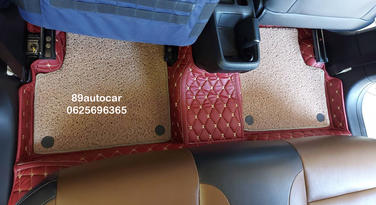 พรมรถยนต์ MG ZS 2021 ปูพรมเจ็ดดี สีแดงไวน์ เสริมด้วยพรมดักฝุ่นสีครีม เข้ารูป เต็มคัน