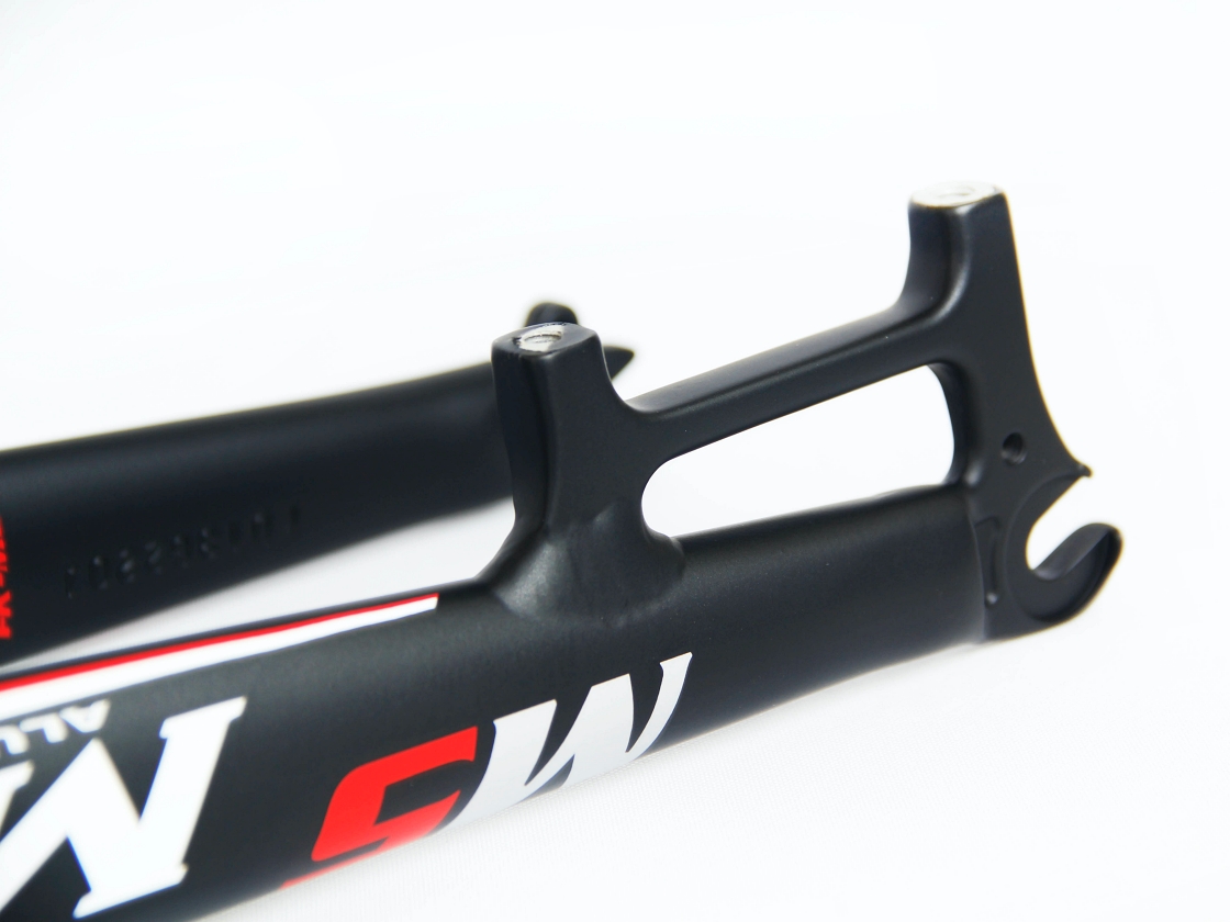 ตะเกียบ Mosso M5 Alloy Forks (ใชได้กับล้อ 26 27.5 และ29)