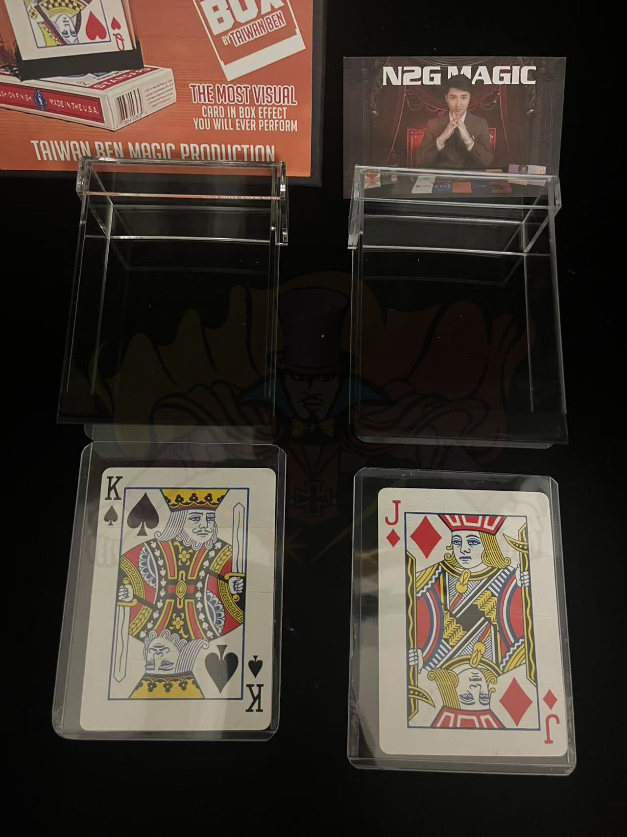 อุปกรณ์มายากล เสกไพ่จากกล่องใส (Insta box) รุ่นใต้หวัน