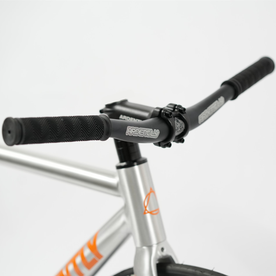 จักรยาน ARDENTLY ARENA LITE 6069 — Fixed Gear สนามแข่ง น้ำหนักเบา ปั่นแรง ดีไซน์สปอร์ตจัดเต็ม | โครงอลูมิเนียม 6069 | ล้อ 700C