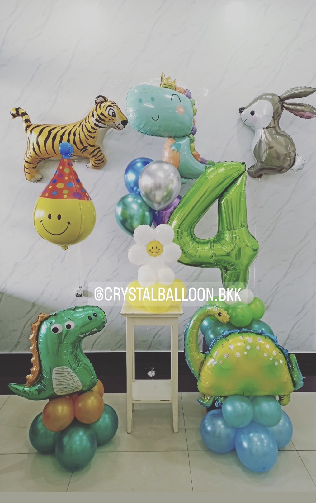 ลูกโป่ง วันเกิดเด็ก Theme ไดโนเสาร์ และ ผองเพื่อน พร้อม ฟอยล์จตัวเลข ขนาด 40" ตั้งฐาน 1 ชิ้น พร้อมตกแต่ง สามารถเปลี่ยนสีลูกโป่ง/เปลี่ยนสี-ฟอยล์ตัวเลข/เปลี่ยนฟอยล์ตกแต่งได้