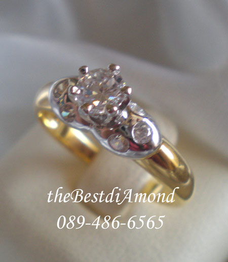 BR424+++ แหวนเพชรcz สไตน์ยุโรป ยกชูสูง ดูโดดเด่น ด้านล่างทำเป็นฐานรับเพชร ชุปเป็นสองสี งานสวยมากๆๆ เพชรวิ๊งๆแว่บๆ