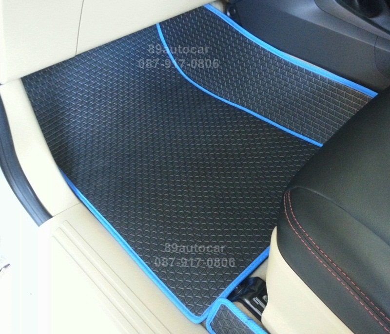 ขายยางปูพื้นรถเข้ารูป Isuzu D-Max 2012-2017 4 ประตู ลายสนุ๊กสีดำขอบฟ้า