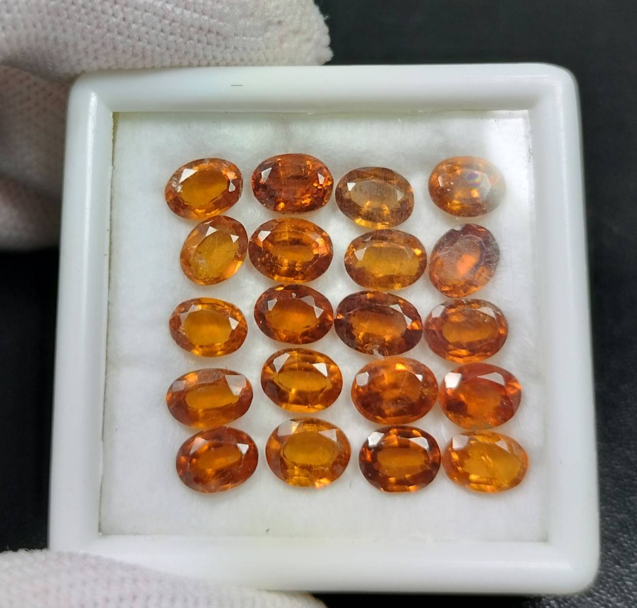 เฮสโซไนต์โกเมน (Hessonite)