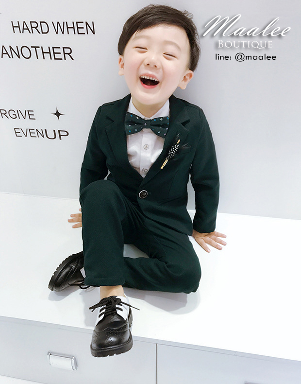พร้อมเช่า ชุดสูทเด็กชาย สีเขียว เท่ๆแบบสากล **พร้อมเช่าไซส์ 120 ,130 , 140 , 160 **