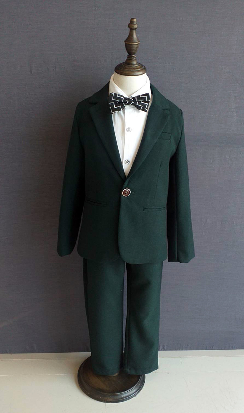 พร้อมเช่า ชุดสูทเด็กชาย สีเขียว เท่ๆแบบสากล **พร้อมเช่าไซส์ 120 ,130 , 140 , 160 **