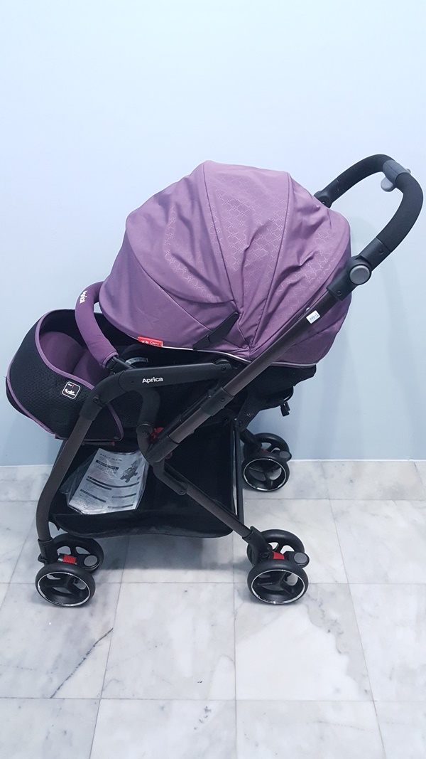 Aprica Optia Premium สีม่วง สภาพสวย ทำความสะอาดฆ่าเชื้อพร้อมใช้งาน