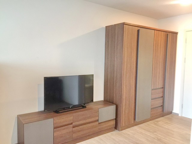 ให้เช่าคอนโด รีช พหลโยธิน 52 ชั้น 8 ห้อง 30 ตรม.ห้องใหม่ ใกล้ BTS สะพานใหม่ เฟอร์ครบ