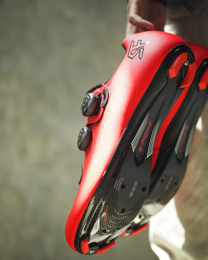 S-Fight รุ่น B2001 CARBON Road Cycling Shoes
