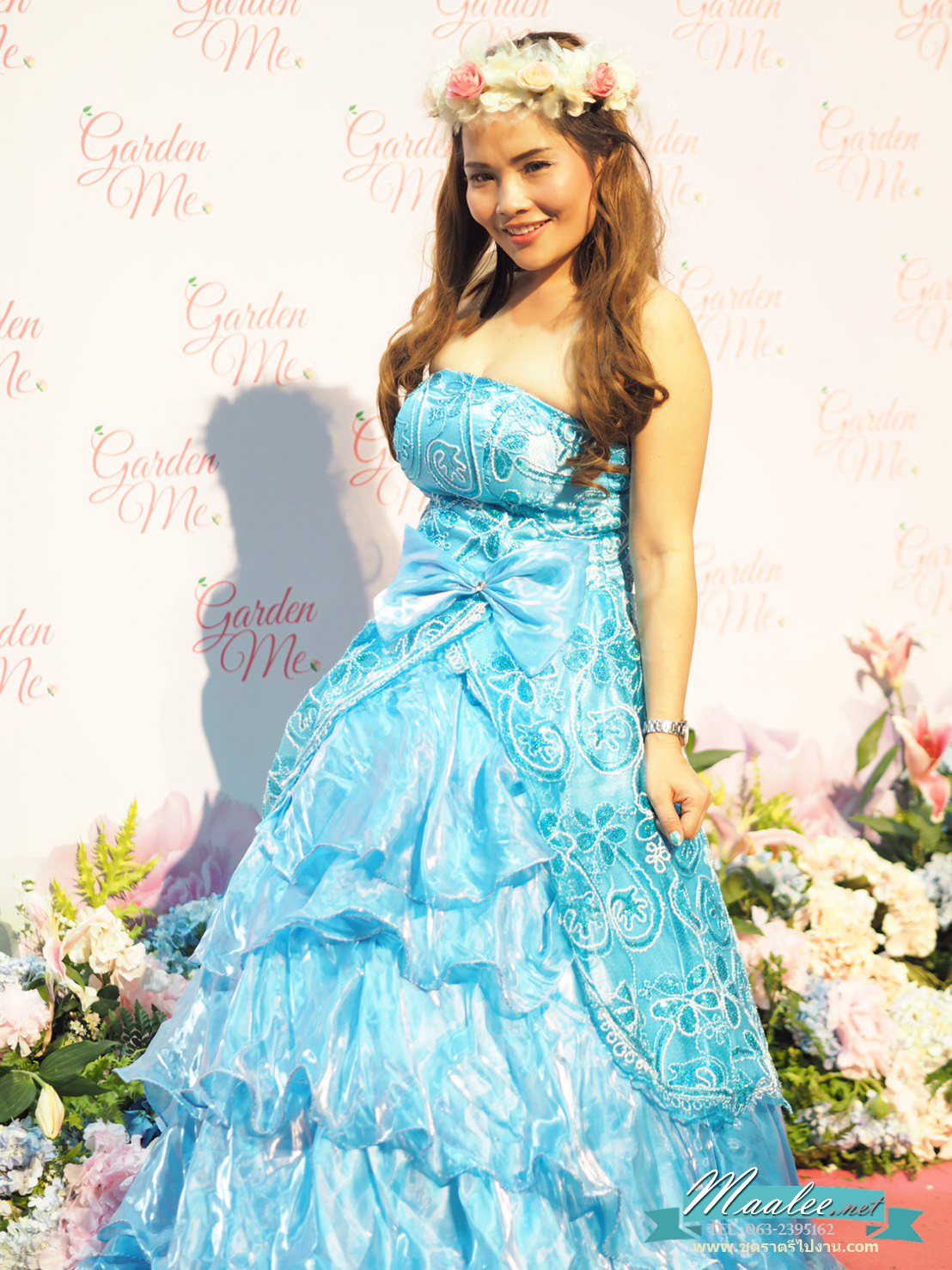 พร้อมเช่า ชุดแฟนซี ชุดราตรียาว สีฟ้า ผ้าแก้วพิมพ์ลายสวย กระโปรงแต่งระบาย